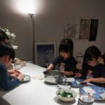 Ai Tominaga Instagram - ⁡ 先日の息子の誕生日 餃子partyにして、みんなで包むのは楽しい❤︎ 皮が足りなくなって、急遽米粉で手作り 餃子の皮って意外と簡単に作れるのねー もっちりカリカリでハマりそう ⁡ 米粉のショートケーキ🍰 スポンジあまり膨らまず…笑 そういえば、昔からスポンジ焼くのが苦手だったな ⁡ Happy Birthday my dear son ⁡