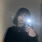 Ai Yoshikawa Instagram – ☺︎
髪色青くする前の私🩶