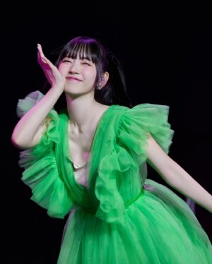 Airi Suzuki Thumbnail - 106.6K Likes - Most Liked Instagram Photos