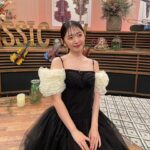 Airi Suzuki Instagram - ✴︎ "今が正解だと思う。" 胸に沁みる、心に残る温かいお言葉をいただきました。 つんく♂さん、ずっとずっとありがとうございます😢 今回はメドレー含めて５曲も歌唱させていただきました。 歌う曲の選択もさせていただいたりして、ずっとずっと心がドキドキぽかぽかした期間でした。 素敵な貴重な機会をくださった番組にも感謝です🙏 清塚さんと共に、私の思い出の曲を演奏できたのも バンドメンバーと共にメドレーを作れたのも 全てが宝物です🫶 #クラシックTV