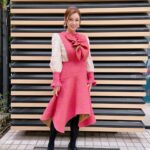 Airi Taira Instagram - 本日OA📺 19時〜テレビ朝日 「ザワつく!路線バスで寄り道の旅2時間SP」 最高しかないとんでもなく楽しいロケでした🤩 気心知れた方々とのロケ✨ 普段の、育児のご褒美時間を頂いてしまったかのような終始笑いの絶えない楽しい時間を過ごさせて頂きました。 長嶋一茂さん♡ テレビ越しで見ていても面白いですが実際にお会いすると自由気ままに思いつきで突っ走るお姿が一茂さんワールドすぎて我々小人が着いていくドック先生のようでとても面白くて楽しかったです！ この時代に常に居てほしい!と思いました♡ サバンナ高橋さん⭐︎ 木曜ヒルナンデスでずーっとご一緒させて頂いてたのでお会いすると安心するンデス✌️ 高橋さんは老若男女問わず、すかさずスコンッとツッコミしたりスタッフさんの雰囲気を察して進行してくださったりまとめがうますぎました‼︎ だから信頼されるんだ!と納得しました✨ ファンタジーことウエンツ瑛士くん😆 10代から一緒にレッスンしてたから仲良しを通り越して同士?みたいな感じの存在✨ ファンタジーはずーっと小言をボソボソ言ってる🤣 存在が爆笑！！！ お昼ご飯になると演者さん全員分のお水を取りに行ってくれたり🥹感動) 私がやらなきゃならないのに…とファンタジーの振る舞いは学ぶものがありました。 ハリセンボンさん♡ 全然違うおふたり！ 私の息子も年子で全然タイプが違うのでおふたりが揃うお姿からこんな風に接するといいんだーと気づかせて頂けました♡ はるなさんのツッコミはスピードの速さに大変感動しました‼︎凄すぎます‼︎本当に‼︎ はるかさんはお話をさせて頂くたびにもっともっと色んなことを知りたくなる方でした！ はるかさんが笑ってくれるとみんなが嬉しそうでした♡ 宮川大輔さん✨ 合流するまでみんなを待ってくださってましたがお会いするとマシンガントークでカメラが止まるとすぐにご挨拶されてて感動しました！ 大輔さんの大きな声、分かりやすくお話ししてくださって有り難かったです！ またお会いしたい方々でした🥹 この場をかりましてありがとうございました🙏 @eiji_wentz_official @shigeo0128 @harisenbon_haruna @miyagawadai #テレビ朝日#ザワつく路線バスで寄り道の旅#2時間スペシャル#麻布台ヒルズ#バスに乗り続けたかった#楽しい方々との時間#ありがとうございました#はるなさん#18年間もツッコミ#凄すぎます#色々知れて嬉しかった#本当に気分上々したから#音楽つけちゃった