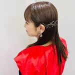 Airi Taira Instagram - 4月1日放送📺 テレビ朝日「10万円でできるかな」 久々にキスマイさんと"もしツア"じゃない番組での共演✨ 緊張しやすい私がやっぱり緊張しなかった😆✌️ 外国人の方が日本に来て何に興味をもっているのかとても分かる番組✨ 勉強になりました！ ぜひご覧ください🙏 styled by @limleanlee #テレビ朝日#10万円でできるかな#楽しかった#ありがとうございました#ピンポン早押し#愛梨のヘアースタイル