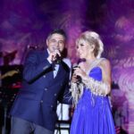 Ajda Pekkan Instagram - Dün gece İzmir Aliağa’da Zafer Bayramına yakışır olağanüstü bir buluşma yaşadık , çok sevgili Aliağa halkına ve de çok değerli Belediye Başkanımız @serkanacarizmir ‘e sonsuz teşekkürler 🙏🏻 📸 @boragokhan @burcusedefofficial @hakankulturofficial @ali_dlgc_ @caganogut @pollproduksiyon