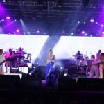 Ajda Pekkan Instagram - Dün gece İzmir Aliağa’da Zafer Bayramına yakışır olağanüstü bir buluşma yaşadık , çok sevgili Aliağa halkına ve de çok değerli Belediye Başkanımız @serkanacarizmir ‘e sonsuz teşekkürler 🙏🏻 📸 @boragokhan @burcusedefofficial @hakankulturofficial @ali_dlgc_ @caganogut @pollproduksiyon