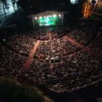 Ajda Pekkan Instagram - Yazdan kalan nefis bir Antalya gecesinde çok keyifli bir konserdi.Enerjiniz ,sıcaklığınız , hiç durmayan alkışlarınız beni çok mutlu etti, iyi ki varsınız 💙 #antalya #ajdaturnede #süperstar #ajdapekkan # 📸 @boragokhan Kostüm @burcusedefofficial