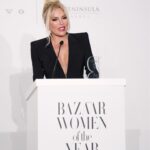 Ajda Pekkan Instagram - Harper’s Bazaar Türkiye’nin 30.yıldönümü kutlaması vesilesiyle bu yıl ilk defa Türkiyede düzenlenen “ Women of the Year “ ödül gecesinde adıma ithaf edilen “ Life Time Icon “ ödülü benim için çok tatlı bir süpriz oldu, çok keyif aldığım bu gecede emeği geçen herkese sonsuz teşekkürler 🙏🏻 #harpersbazaarturkey #ajdapekkan #icon#thewomenoftheyearawards #lifetimeicon #ajdapekkan #