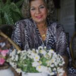 Ajda Pekkan Instagram - Nurlar içinde uyusun 🙏🏻 Hayatıma , hayatımıza kattığı eserler, değerler ve olağanüstü kalemi , ruhu ve vizyonuyla bugün onu her zamankinden daha çok özlüyorum 😔 Mekanı her daim Cennet olsun 🙏🏻 #fikretşeneş #ajdapekkan #
