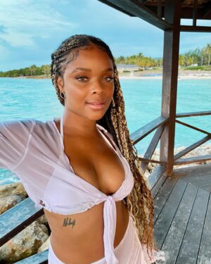 Ajiona Alexus Instagram - Island Goddess 🌴🇯🇲🌊