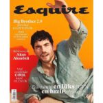 Akın Akınözü Instagram - @esquireturkiye Yaz 2019 ☀ Fotoğraf: @merzincan Moda Editörü: @tugcekilincli Röportaj: @ozgedinc Akın Akınözü, askerlik görevini yaparken biz de bu heyecanını paylaşmak için aracı olduk.✌🏻 - Sosyal Medya Ekibi