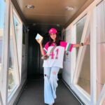 Akshara Singh Instagram - Zindagi me chahe jo chal raha ho bhai Kuchh chize mandatory hain wo nahi bhulna 😜😁🤗❤️ #aksharasingh #lfl #favspot #aerobridge #takeoff