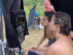 Alanis Guillen Instagram - Reverberando a alegria de ver Pantanal indicado ao @iemmys desse ano como melhor novela! Ver essa obra tão viva e transbordando é lindo demais! 
Cada momento desse, viver esse Pantanal, no quente e no frio, no molhado e no seco, com as aguas, com os bichos, se descobrindo bicho, o encontro com o outro, consigo, revirada, tudo que se criou, recriou, se descobriu e se abriu. Foi muito e ainda é.
Um viva a todos os parceiros que construíram essa historia e todos vocês que viveram ela com a gente!!!!
“E é!”, como diria Juma quando é atravessada por algo que ultrapassa a linguagem e fica.