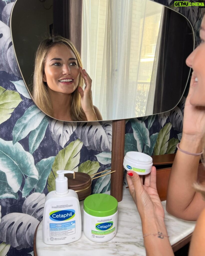 Alba Carrillo Instagram - Mi rutina favorita para hidratar mi piel a diario 🪶 es con @cetaphil.es Desde que probé la crema hidratante no uso otra cosa, me deja la piel espectacular, ¡me encanta! #DescubreCetaphil #CetaphilCuidadoExperto #publi