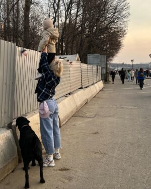 Aleksandra Bortich Instagram - этот пост - признание в любви Юле Коваль, просто так, без всякого повода, кроме моей бесконечной любви. 
Люблю просто до одурения ❤️