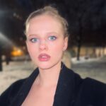 Aleksandra Bortich Instagram - Спишь?