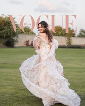 Alena Šeredová Instagram - "I'm truly grateful to my amazing team, who once again exceeded all expectations!  A cover-worthy wedding in beautiful Sicily with the gorgeous @alenaseredova and her groom, Alessandro Nasi. @alessiafrancophotographer and @eli_cerre, you were truly exceptional in capturing every special moment of this unforgettable day.  A heartfelt thank you to A@alessandragrillo12 as well, who allowed us to get up close to dreams. And we couldn't be prouder of this beautiful feature in @vogueitalia

#DavidBastianoni #SonyAmbassador #Floricolor #Vogueitaly 

Event Designer and Producer @alessandragrillo12
Abito @moniquelhuillierbride 
Makeup artist @letiziamaestri_
Hair stylist @tylmarty
Fiori @federicaambrosini
Location @la_chiusa_country_house
Catering @cucina_manipura
Videomaker @fabio_stanzione
