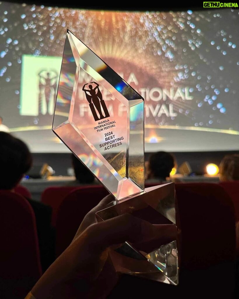 Alessandra de Rossi Instagram - Ahaaaaaaaa 🤣🤣🤣 maraming salamat Manila International Film Festival 2024!!! ❤️💯