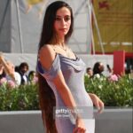 Alessia Tresoldi Instagram - Venezia79 ❤️ #venicefilmfestival #venezia79 #redcarpet Non bisogna aver paura di essere sé stessi in qualsiasi versione si voglia. Si possono avere più passioni e obbiettivi. Come sapete lavoro nell’ambito delle biotecnologie per la salute ma sono anche un’Influencer una modella e un’attrice e tutto quello che il futuro ha in serbo per me. Non vedo l’ora di cimentarmi in nuove esperienze e avventure in linea con la mia personalità. Posso/possiamo essere tutto quello che vogliamo. #tresoldi #cider #Bergamo #labiennale #festivaldelcinemadivenezia #film #cinema #filmfestival #venezia #venice