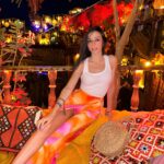 Alessia Tresoldi Instagram - These Egypt days 🐫🦎 ❤️ Gli outfit che mi hanno accompagnata in questo viaggio sono di @sinsay Code: 847ITPSIN —> 10%off on all (available for 7 days with no limits on minimum spend) @sinsay_it _supplied_ #Egypt #Farsha #farshacafe #SharmElSheik #asia #Charmillion #charmillionclubresort #resort #desert #deserto #motorata #camels #cammelli #snorkeling #pink #barbie #feet #barbiefeet #tresoldi