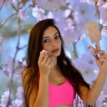 Alessia Tresoldi Instagram - It is nice to see someone blush. 😊🌸 @sheglam_official #sheglam #SHEGLAMBlush #SHEGLAMLiquidFam _Adv_ if you love the blush leave a 🌸 or 🩷 🌸SHEGLAM liquid blush-New Shades Try-on Real Deal - Hot Topic -Cutie Pie Let’s see some haks, they also improve, thanks to the feedback, the sponge to solve the leaking issue 🌸 search id: sb2402223828333133