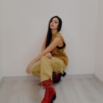 Alessia Tresoldi Instagram - Spring means Music Fest 🎸 I’m trying some festival outfit from @shein_it @sheinofficial which one is your fav ? __Ad__ #SHEINmusicfest #SHEINforAll #loveshein Code: ALESSIA3 15% off (sconto senza spesa minima) Outfit search id: Cap: 18564320 Gilet: 12510104 Cargo Pants: 14736979 Punk shoes: 11393697 Bomber college: 11197787 Dress: 14590147 Cowgirl boots: 17619805 Punk shoes (red): 22798970 Shoes: 12737733 sparkling heels: 11121951 Blue dress: 13169296 Fringe Top: 25863279 Mini Skirt : 14087841 #Bergamo #tresoldi #festival #musicfest #Coachella #Coachellaoutfit #cowgirl #cowgirlboots