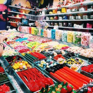 Alex Lange Instagram - throwback to candy rainbows in 🇪🇸