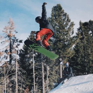 Alex Lange Instagram - spontaneous road trips w/ squad 🏂 @imjakepaul