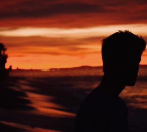 Alex Lange Instagram - woke up to 40k followers this morning. thank you to all of you who keep supporting me 🤘🏼 beautiful sunrise out here in Malibu (no filter)