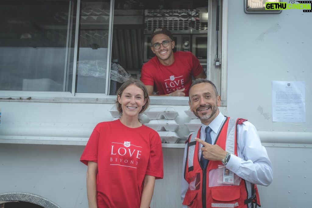 Alexa PenaVega Instagram - One of our favorite holiday traditions is volunteering with the @SalvationArmyUS as a family – and we’ll actually be ringing later this week! Did you know funds raised in red kettles help provide resources and programs that help serve over 25 million people rely on year-round? Join us this #GivingTuesday in supporting the #SalvationArmy by making a donation at your local kettle or visiting SalvationArmyUSA.org to sign up to make a monthly gift.