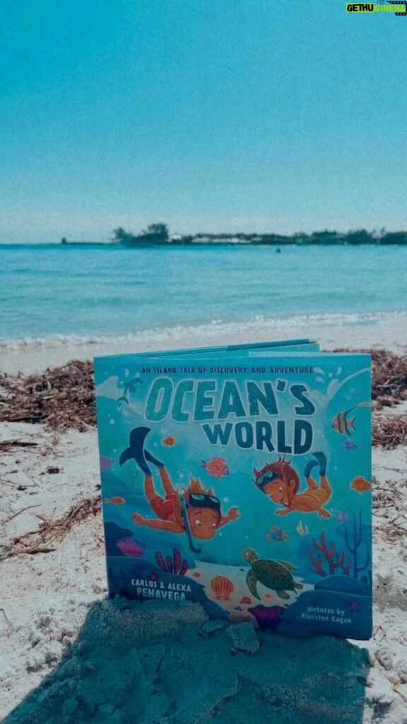 Alexa PenaVega Instagram - If you guys are looking for an awesome gift book this holiday season don’t forget to snag “Ocean’s world”! It’s exciting, adventurous, and teaches little ones fun facts along the way! Hope you guys love it ♥️🤙🏽