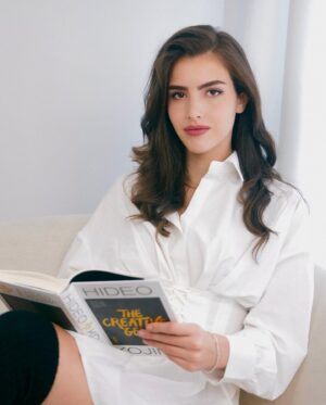 Alexandra Botez Instagram - Soft but scheming