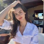 Alexandra Botez Instagram – Nice little break before next tournament 😌