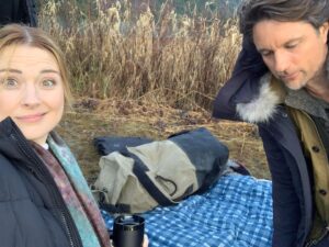 Alexandra Breckenridge Instagram - First season of #virginriverseries 
@martinhendersonofficial 
And myself trying to stay warm during a picnic ❤️