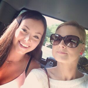 Alexandra Breckenridge Instagram - Happy birthday sis 💜
Love you. Miss you.