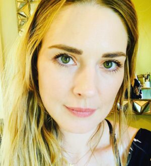 Alexandra Breckenridge Instagram - Fun times with @shesabean Instagram live makeup!!!
We used foundation and highlighting serums from
@iliabeauty 
Along with 
@tower28beauty 
Creams and 
@kohgendobeauty 
Mascara
@ernolaszlonyc 
Hydrating serum!
@drunkelephant 
Moisture