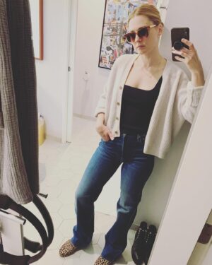 Alexandra Breckenridge Instagram - I’m away from home filming… When my husband sent me the cheetah shoes he ordered for Valentine’s Day I had a good cry… the card said “ The cheetah print is to remind you that you can go anywhere” 
This is obviously and inside joke. But came at just the right moment. when I was really doubting myself and what I do for a living he reminded me that I really can go anywhere. 😭🥰❤️🌈 
Thank you Love.