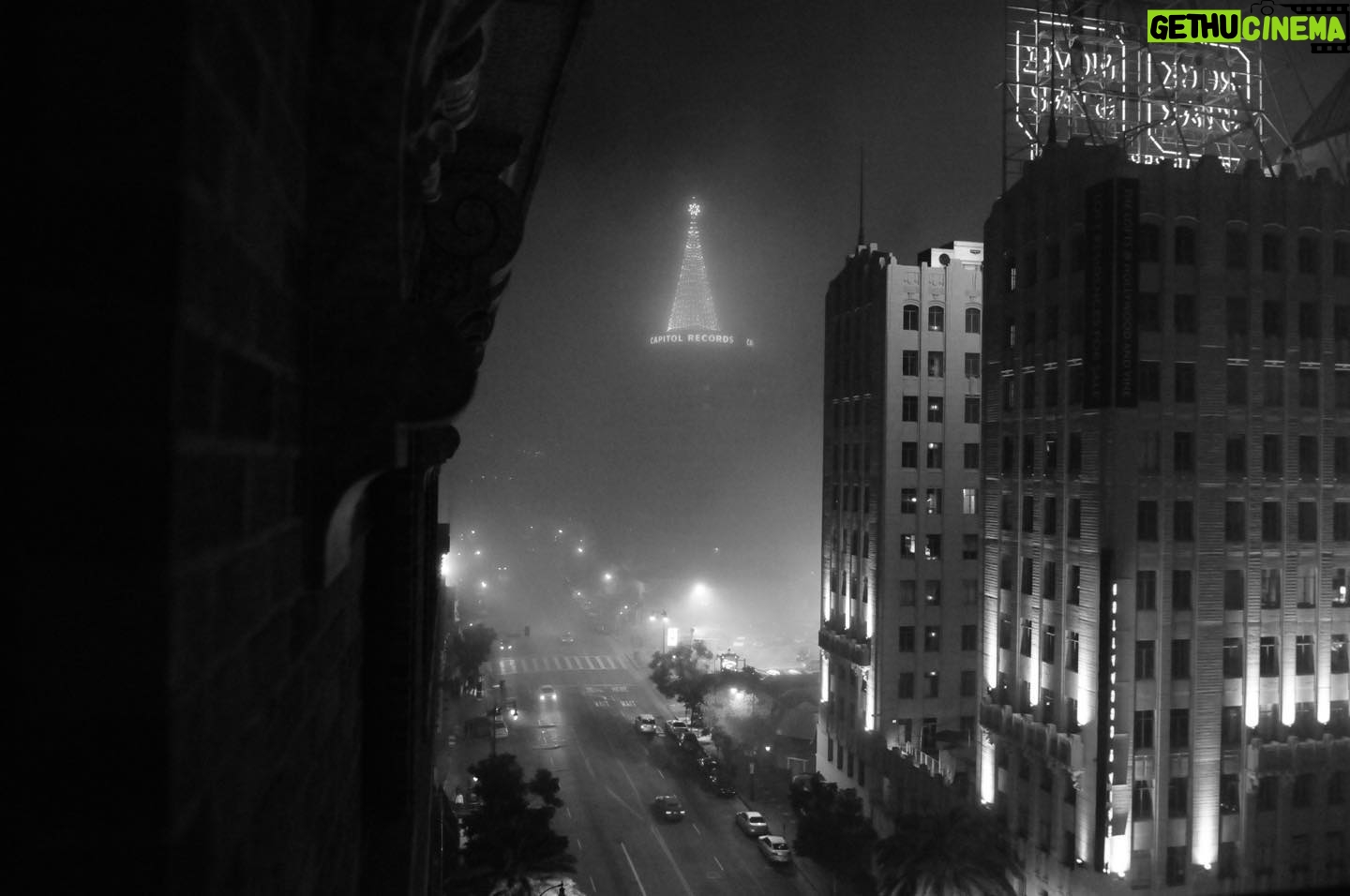 Alexandra Breckenridge Instagram – My Black And White City Scape 