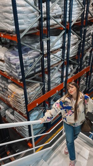 Alexia Mori Instagram - Épisode 2/3 : Le projet 

Quasiment personne n’a trouvé ce que je pouvais créer il y a 10 jours quand j’ai mis en ligne la vidéo du shooting, donc je suis contente d’avoir réussi à garder ce secret depuis 1 an maintenant ! 

Tellement impatiente que la dernière vidéo sorte !