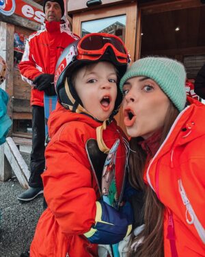 Alexia Mori Instagram - Vacances ❄️⛷️