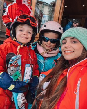 Alexia Mori Instagram - Vacances ❄️⛷️