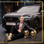 Alexia Putellas Instagram - “Orgullosa de compartir mi segundo #ballondor con la #CUPRATribe. Gracias a todos por vuestro apoyo y a @cupra_esp por hacerme disfrutar de mi #CUPRAformentor”