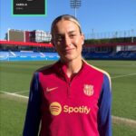 Alexia Putellas Instagram - THIS or THAT challenge con mis artistas favoritos de mi Barça Matchday playlist en @spotify • • @spotifyspain @fcbarcelona
