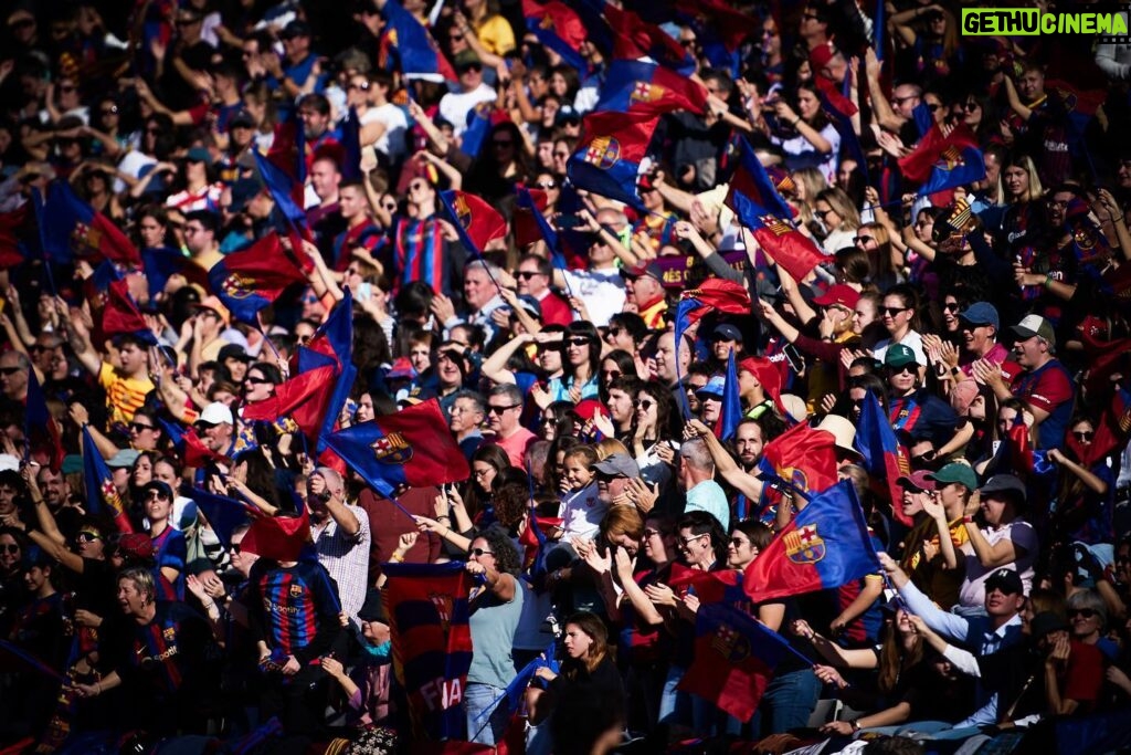 Alexia Putellas Instagram - El Clásico 💙❤️ Gràcies Montjuic!!!