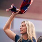 Alexia Putellas Instagram - me han mandado algunas reliquias del 2013 10 years Barça challenge 🫣👧🏼🤣