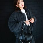 Ali Lee Instagram - 最近的日以繼夜 令健忘的我更覺善忘 唯獨不忘去分享我所喜愛的🖤 @isabelmarant #IsabelMarant #IsabelMarantSS24 #OskanMoon