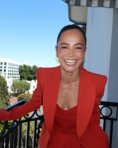Alice Braga Instagram - Press day for #DarkMatter Beyond excited May 8th on @appletv Styling : @christianstroble Suit : @lekieu.official Make up : @dianebuzzetta Hair : @sabrina.porsche