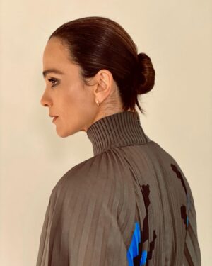 Alice Braga Instagram - #TheSuicideSquad premiere 
🤟🏽⚡️🤍
•
Pré estreia de #oesquadraosuicida

Make Up @tobyfleischman 
Hair @rena.calhoun 
Stylist @taraswennen