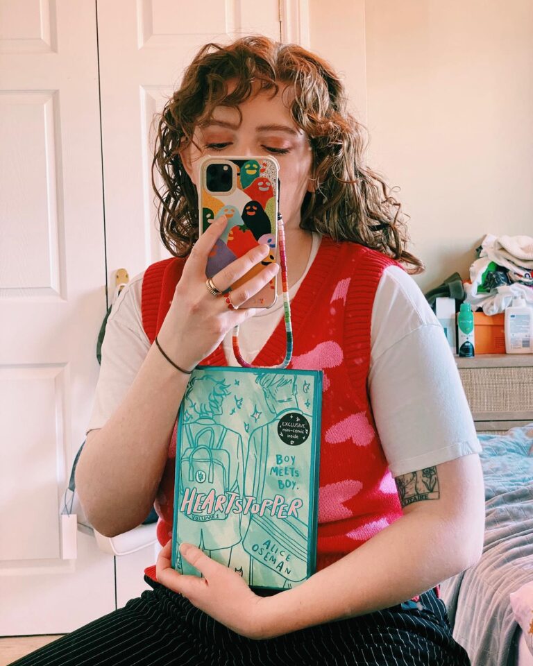 Alice Oseman Instagram - The UK hardback of Heartstopper Vol 1 is out today!!! So happy this exists! Thank you so much for all the support ❤️🌈🍂