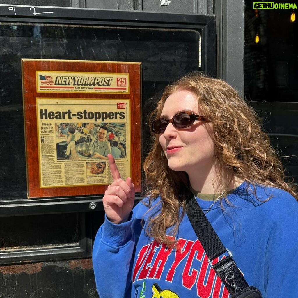 Alice Oseman Instagram - The Heartstopper parents take NYC!!!