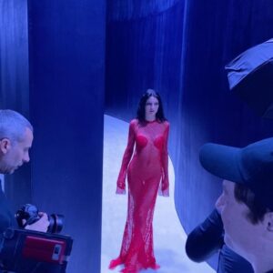 Alice Pagani Instagram - I’m in love with this amazing dress!

Congrats for the @ferragamo show @_maximiliandavis_ 👏🏻🌹#MFW

Thanks to my dream team 
@upgradeartist 
photo @ilariaieie 
styling @riccardomariachiacchio 
make up @nikipinna 
hair @fulviatellone