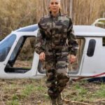 Alicia « Shanna » Kress Instagram - Kaporal kress 🫡 au rapport ! Rendez-vous demain à 18h pour la suite les amis … Si vous ne savez pas de quoi je parle rdv dans le dernier réel qu’on a posté hier! Vous êtes pas prêt !!! 😱🎥 A votre avis c’est quoi la suite ? N’oubliez pas notre nouveau programme de sport arrive le 7 janvier et toute cette histoire a un rapport avec ça 🤔🤫 #fitnesscamp #tournagefilm #acting #armee #militaire #shannakress